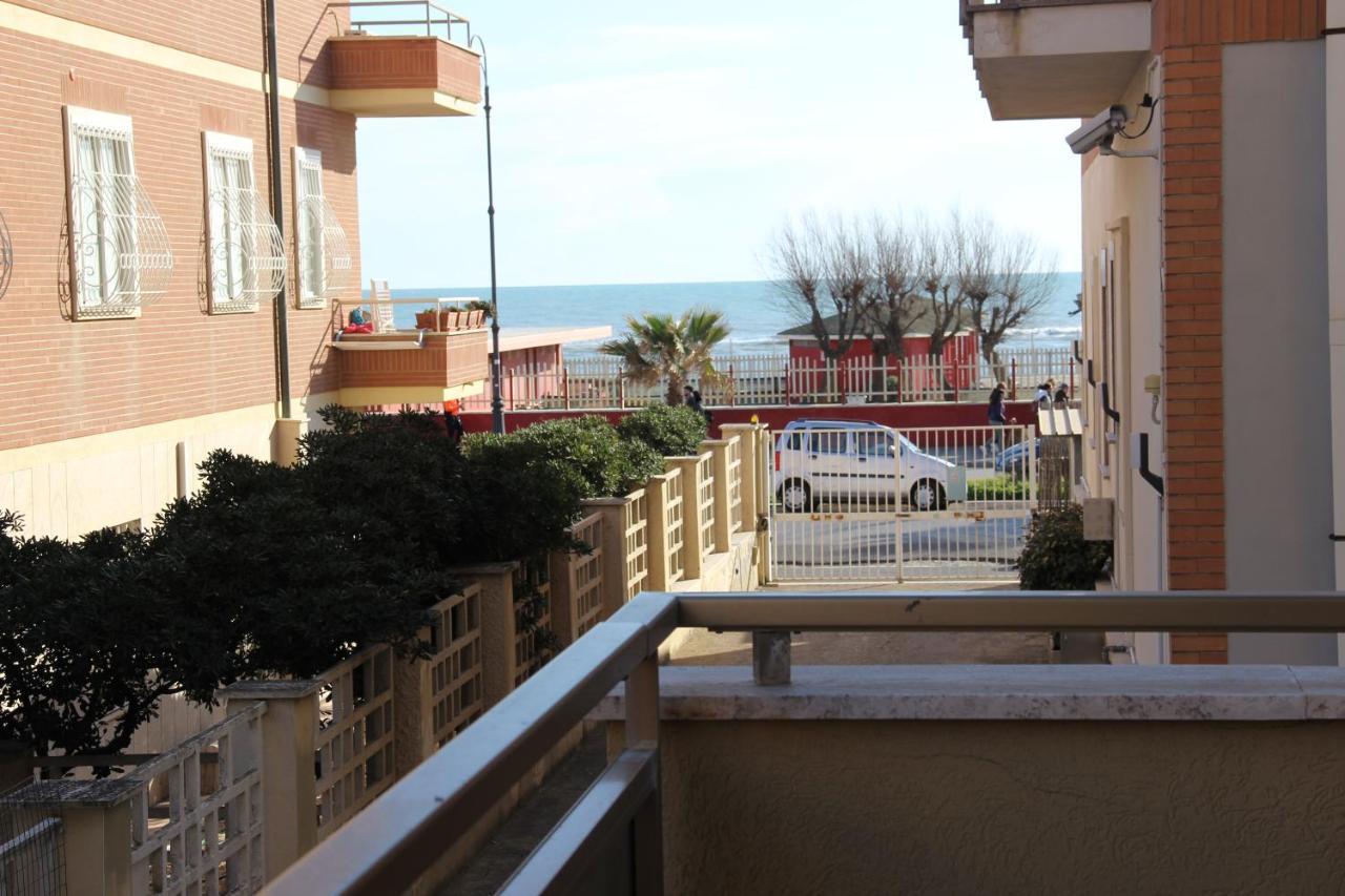 Appartamento Via Dei Fabbri Navali Lido di Ostia Dış mekan fotoğraf