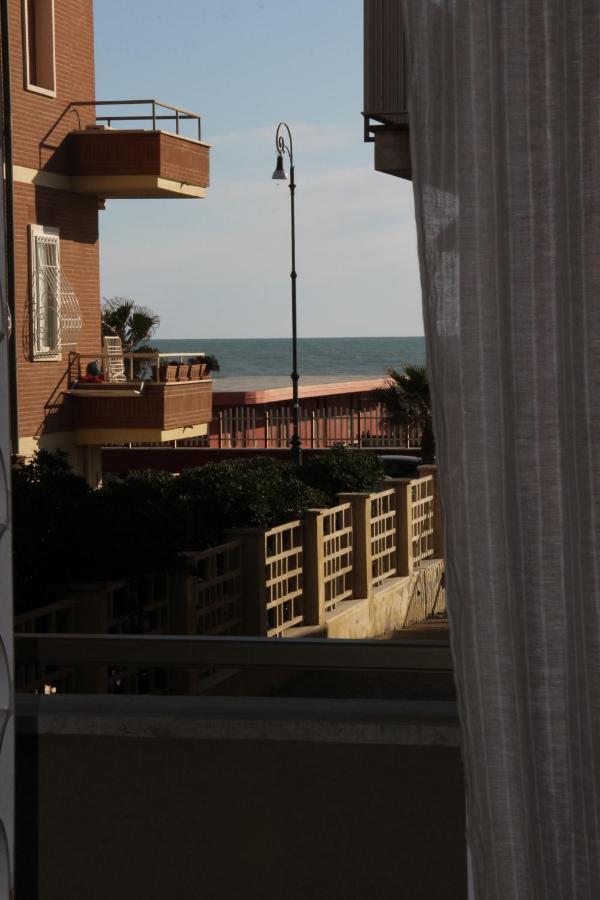 Appartamento Via Dei Fabbri Navali Lido di Ostia Dış mekan fotoğraf